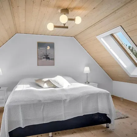 Elida - 400m From The Sea By Interhome
